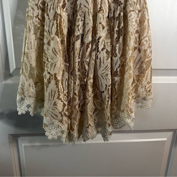 Saints + Secrets Nude Lace High Low Dress Women’s Small NWT Cocktail Bridal - Picture 12 of 15